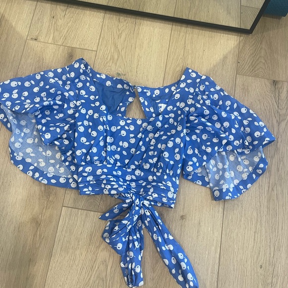 Maeve Blue and White Floral Tie-Back Blouse - Picture 4 of 5